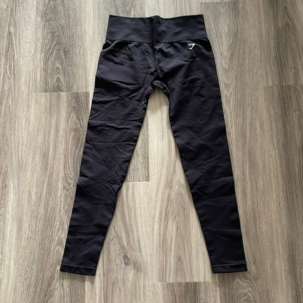 Black Gymshark leggings